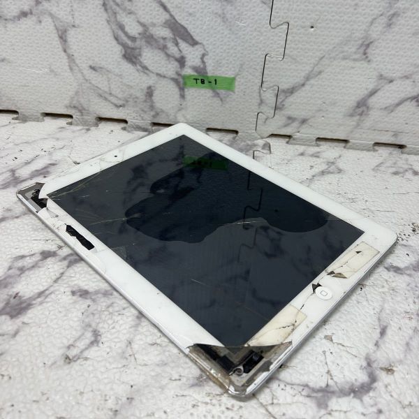 TB-1 激安 タブレット iPad 第4世代 A1458 通電NG 液晶割れ ジャンク_画像1