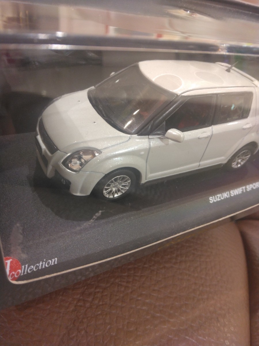 レア J-collection 1/43 スズキスイフトスポーツ 2006 ホワイト SUZUKI 初代 前期型 zc31s スポーツカー 白 コンパクト ミニカー 名車 国産_画像2