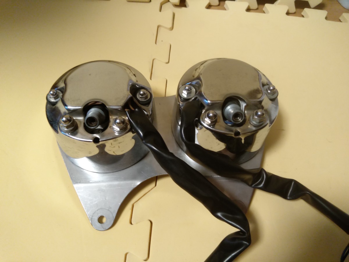 美品 SR400 3型RH01Jの純正メーターセット ペイトンプレイスの 美品 SR400 3型RH01Jの純正メーターセット ペイトンプレイスの