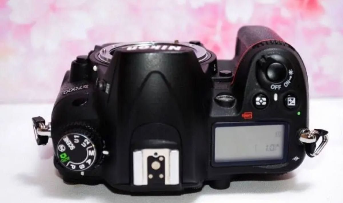 極美品 スマホ転送OK Nikon D7000 ハイスペック本格派一眼レフ-
