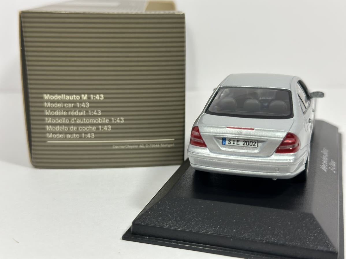送料無料 中古品 1/43 メルセデスベンツ W211 Eクラス シルバー 送料無料 中古品 1/43 メルセデスベンツ W211 Eクラス シルバー