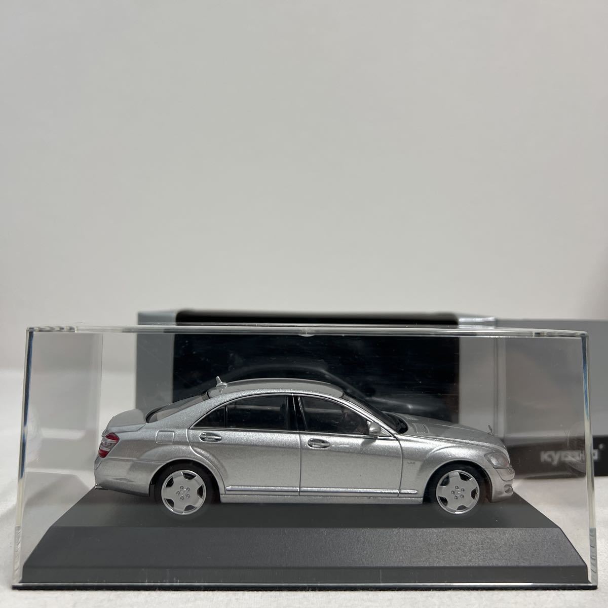 京商 1/43 Mercedes Benz S-Class V221 Silver メルセデスベンツ Sクラス W221 シルバー ミニカー モデルカー S350 S550 S500 S600 AMG_画像8