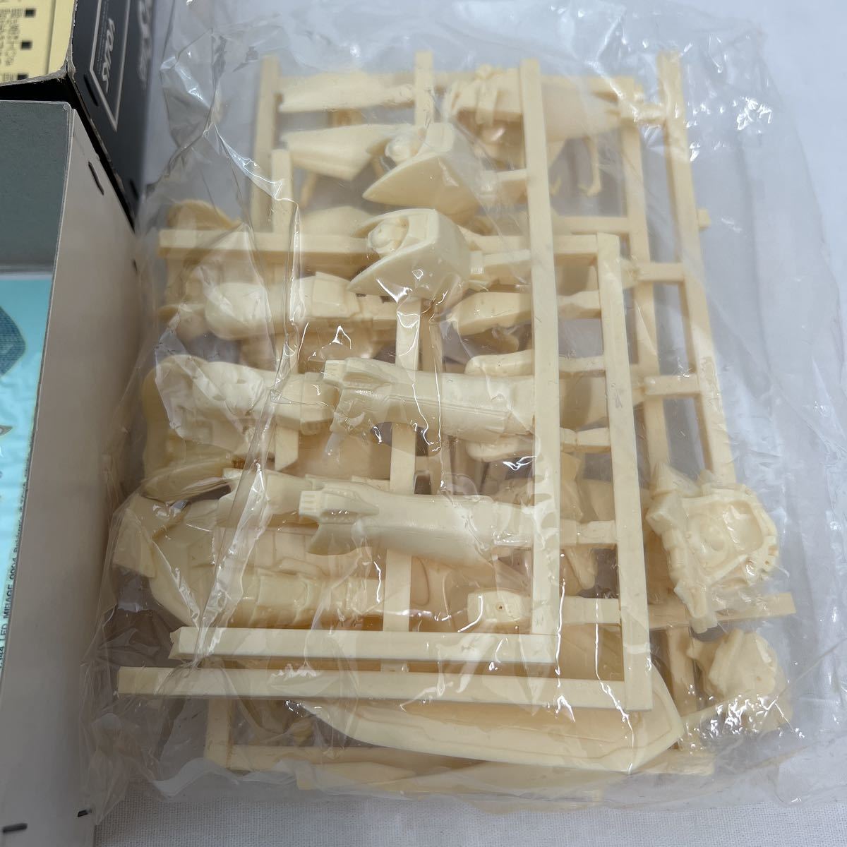 Bibian 比比昂 - 未組立 VOLKS 1/144 FSS 0004 BABIRON'S Bibian 比比昂 - 未組立 VOLKS 1/144 FSS 0004 BABIRON'S