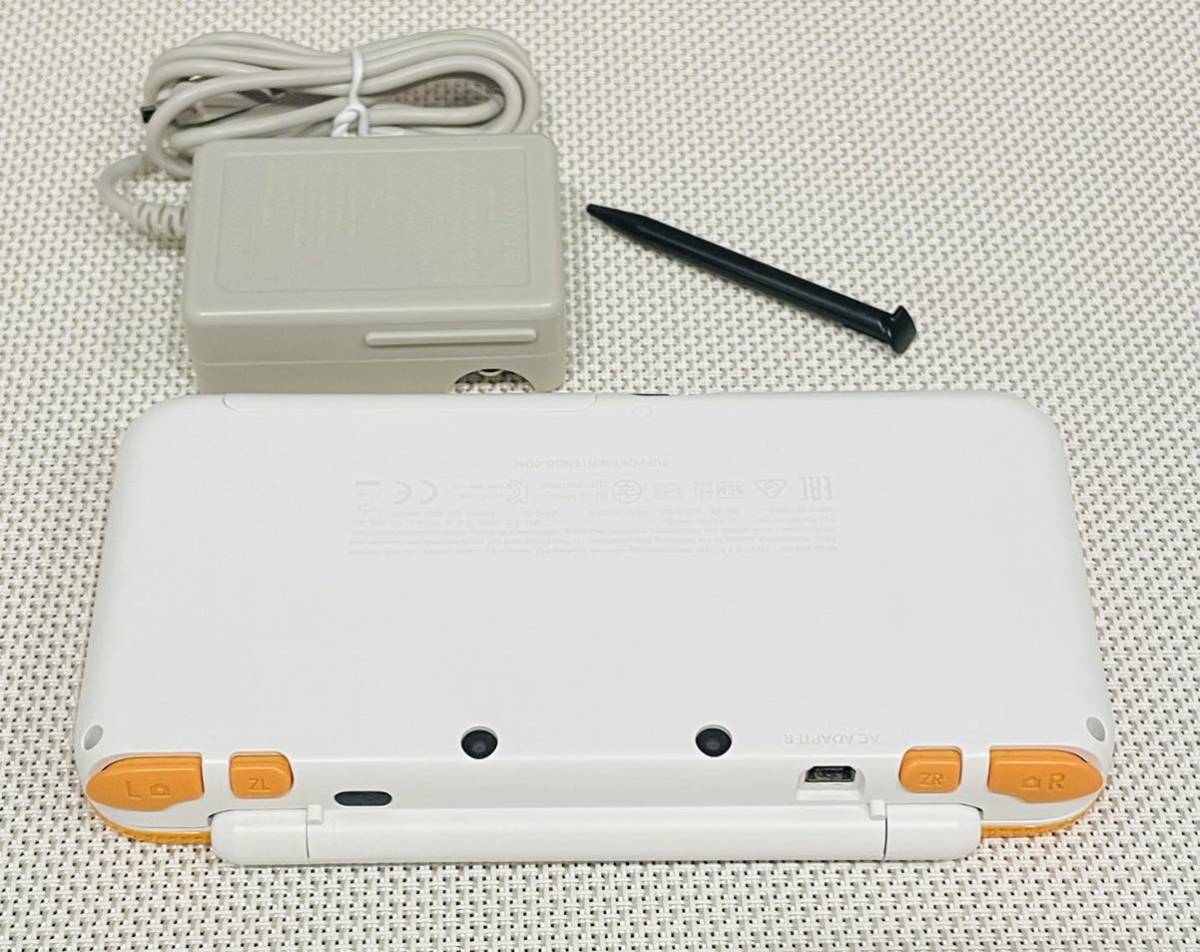 newニンテンドー2DSLL ホワイトオレンジ　本体動作品　送料無料　付属品付き　任天堂3DS Nintendo