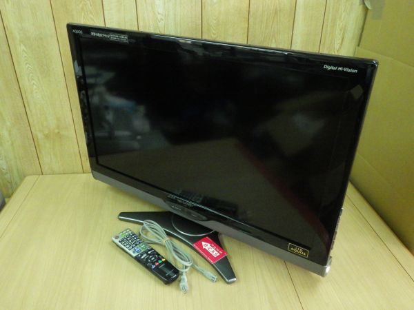 シャープ　アクオス　32型液晶テレビ