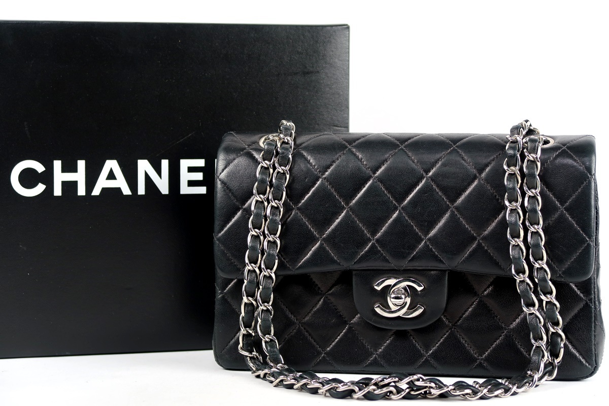 Yahoo!オークション - 【美品】CHANEL シャネル ラムスキン マトラッセ Yahoo!オークション - 【美品】CHANEL シャネル ラムスキン マトラッセ