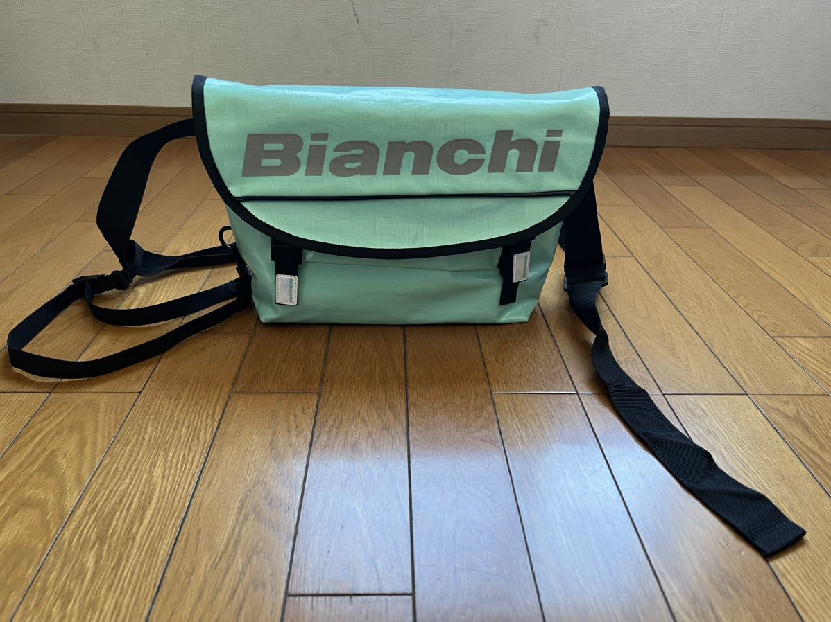 bi Anne ki messenger bag 