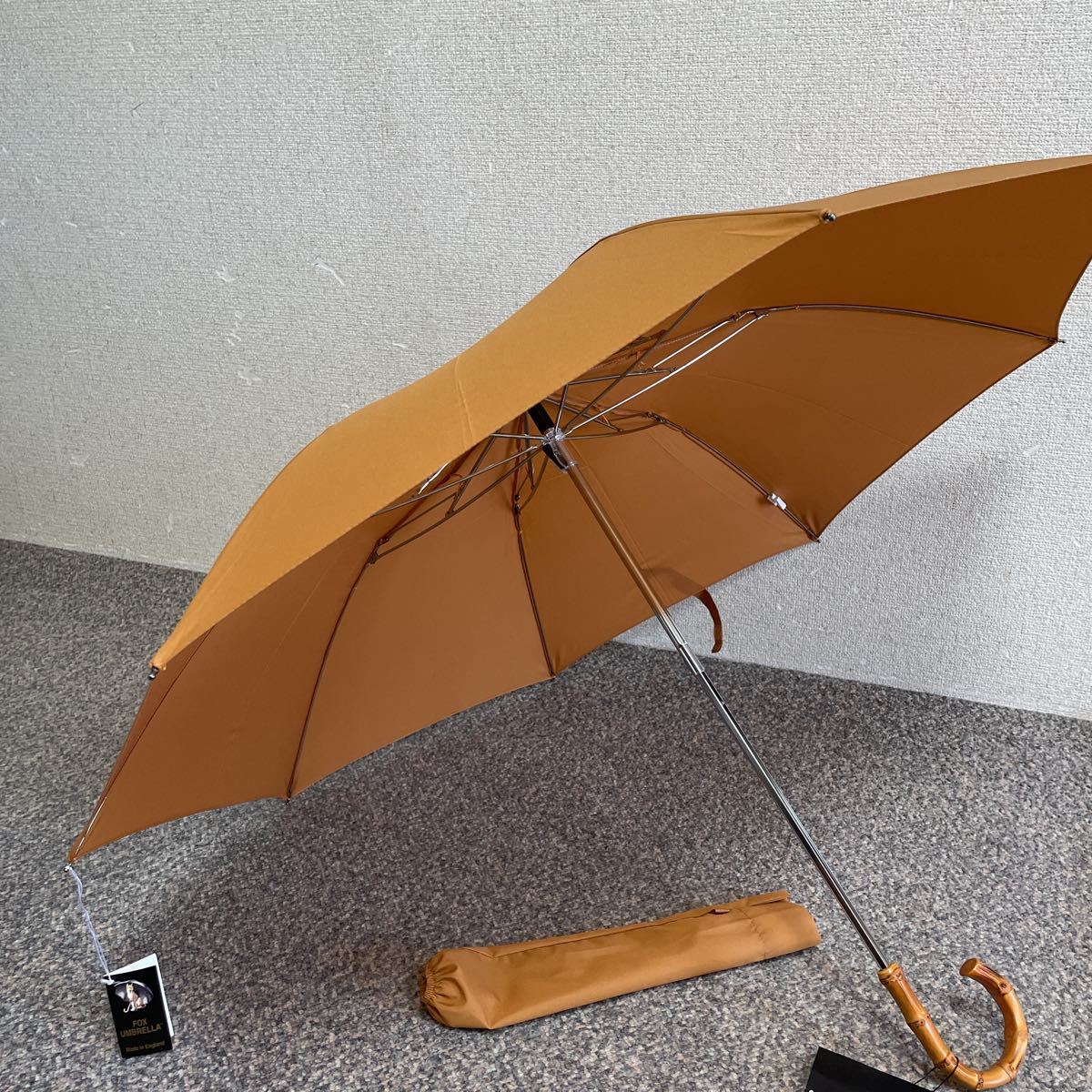 新品タグ付き 正規品 フォックス 傘 雨傘 折りたたみ傘 ワンギーハンドル
