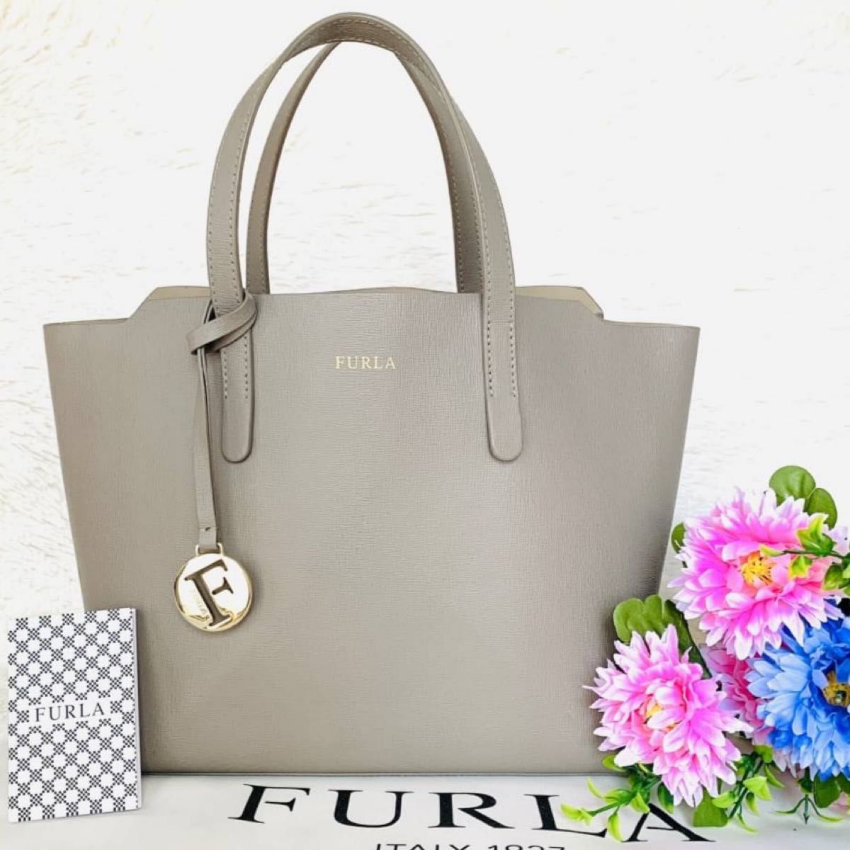 フルラ　FURLA    サリー小　　サッピア