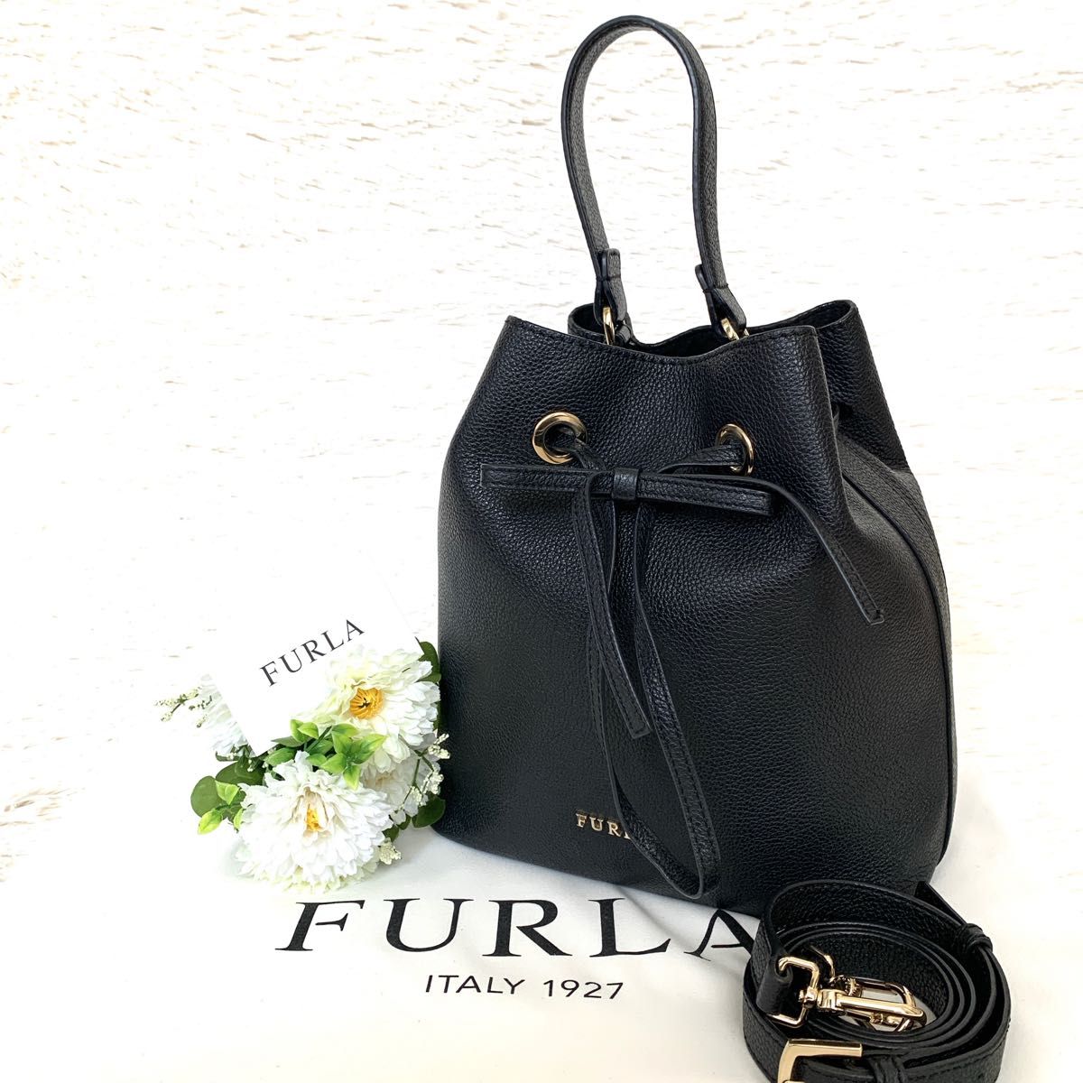 美品★フルラ FURLA コスタンザ 巾着 ショルダーバッグ 2way ブラック 黒 レザー シボ革 ハンドバッグ トートバッグ