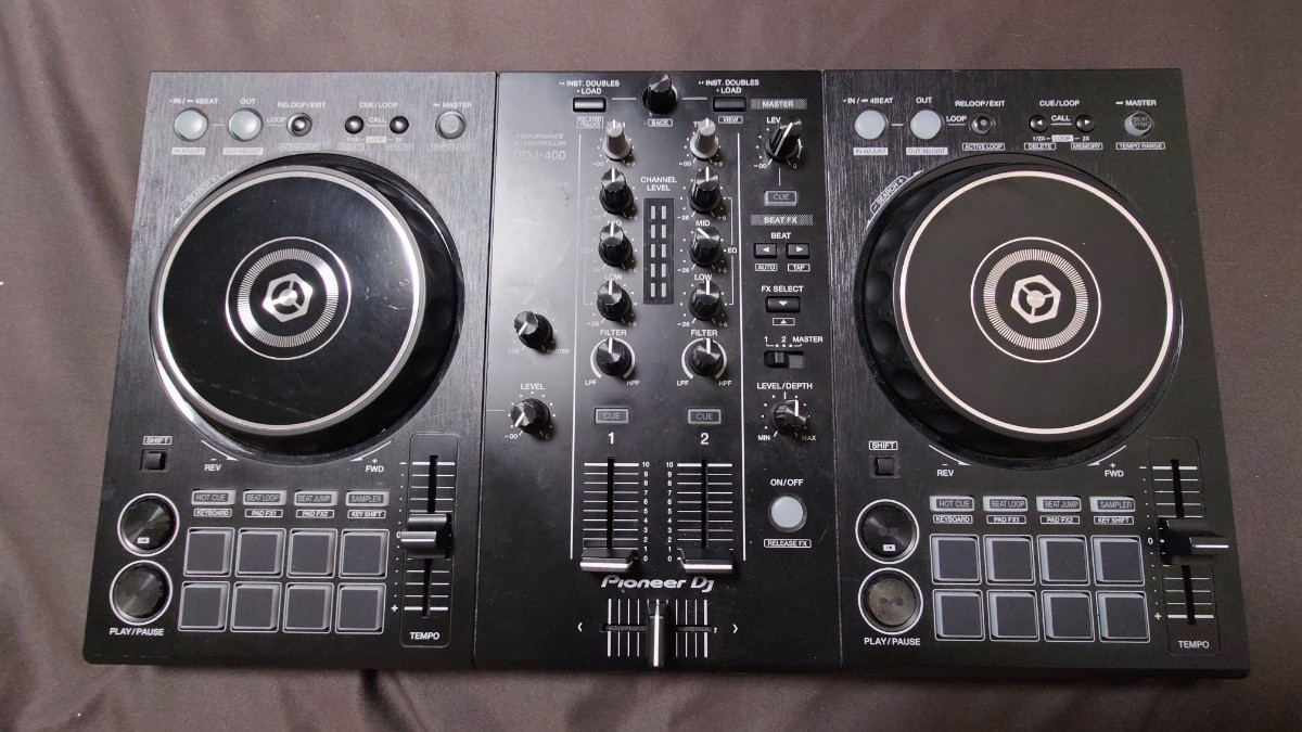 Pioneer DDJ-400 rekordboxライセンスキー、ケーブル付き(DJ
