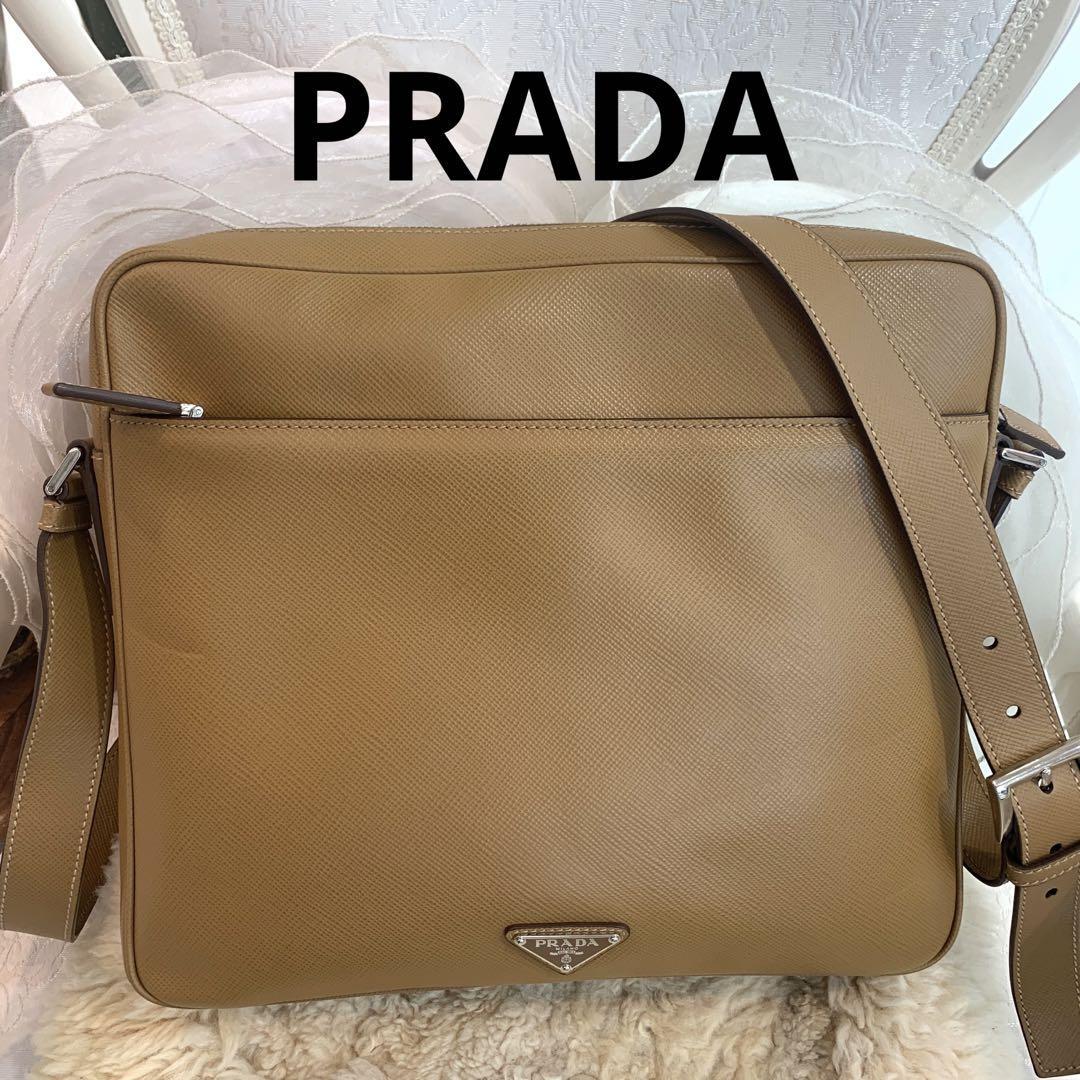 美品 PRADA サフィアーノレザー ショルダーバッグ キャラメル メンズ