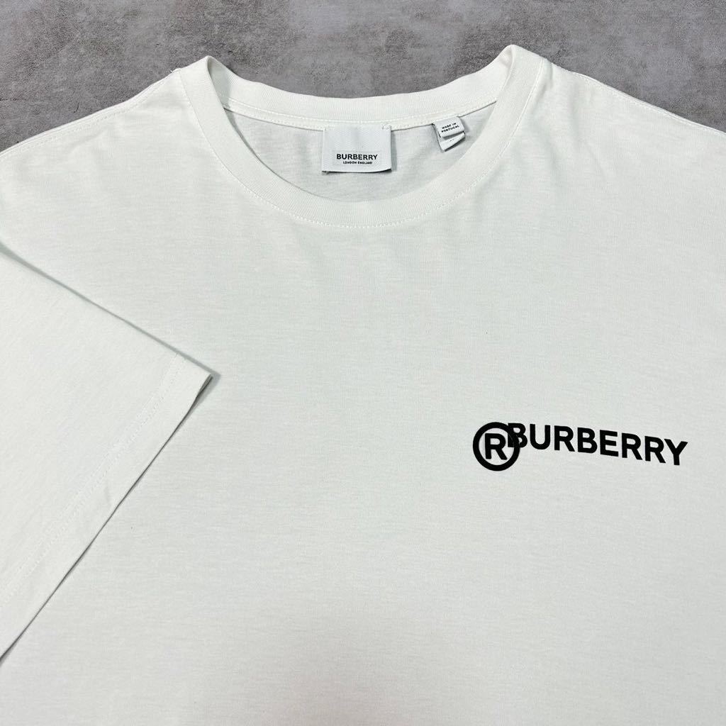 極美品！現行モデルBURBERRY バーバリーロケーションロゴ半袖クルー