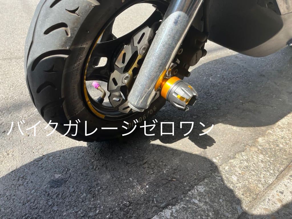 バイク　アクスルスライダー　アクスルガード　ゴールドカラー　カスタムパーツ　送料無料_画像1