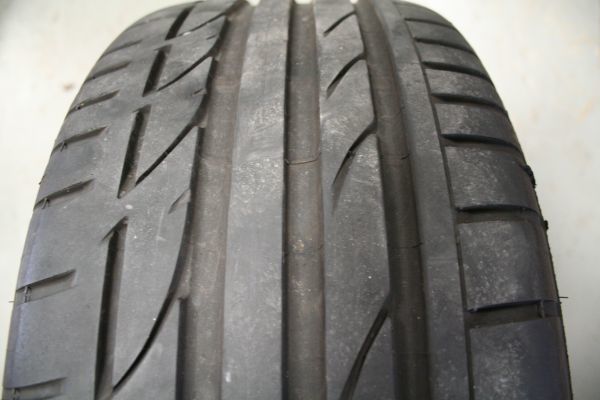 用過的快活！ 16年制普利司通Potenza S001 225 / 45R17 1台僅銷售BS 225 / 45-17大眾高爾夫等 原文:中古 みぞたっぷり！ 16年製 ブリヂストン ポテンザ S001 225/45R17 1本 のみ 売り切り BS 225/45-17 VW ゴルフ 等