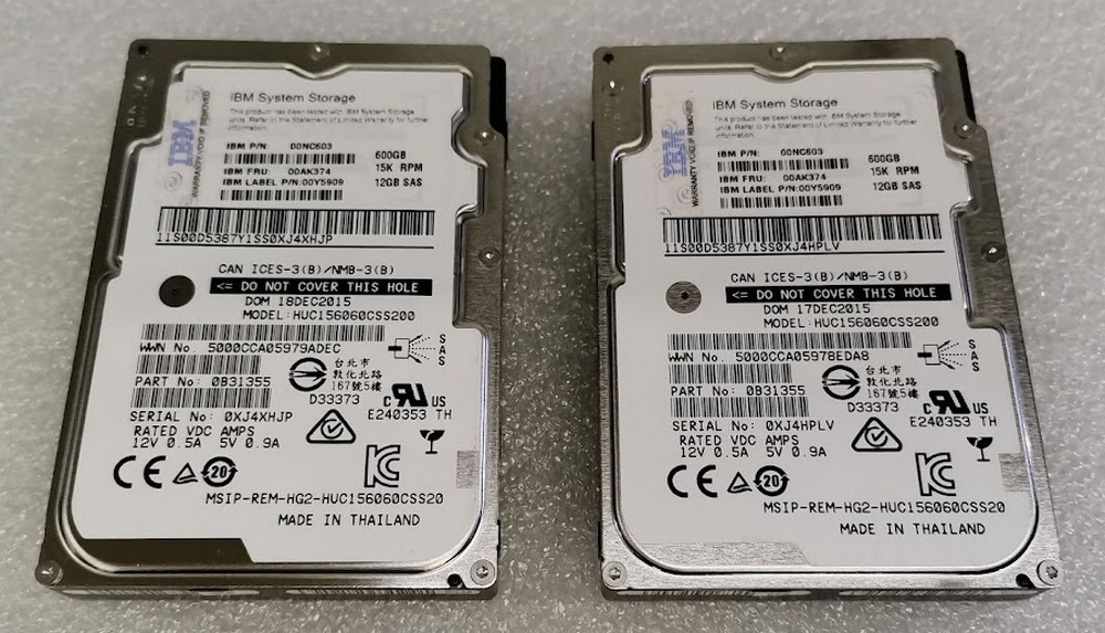 ●[2台セット] IBM 2.5inch 600GB 15K 12Gbps SAS HDD 2台セット [P/N:00NC603] [HUC156060CSS200]