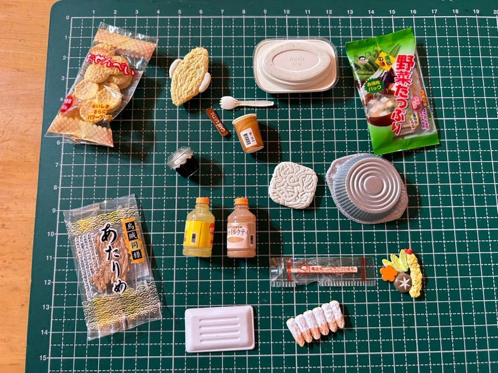  Lee men to still convenience store parts .. compilation .. rice cracker per . Homme rice juice with defect doll house miniature free shipping 