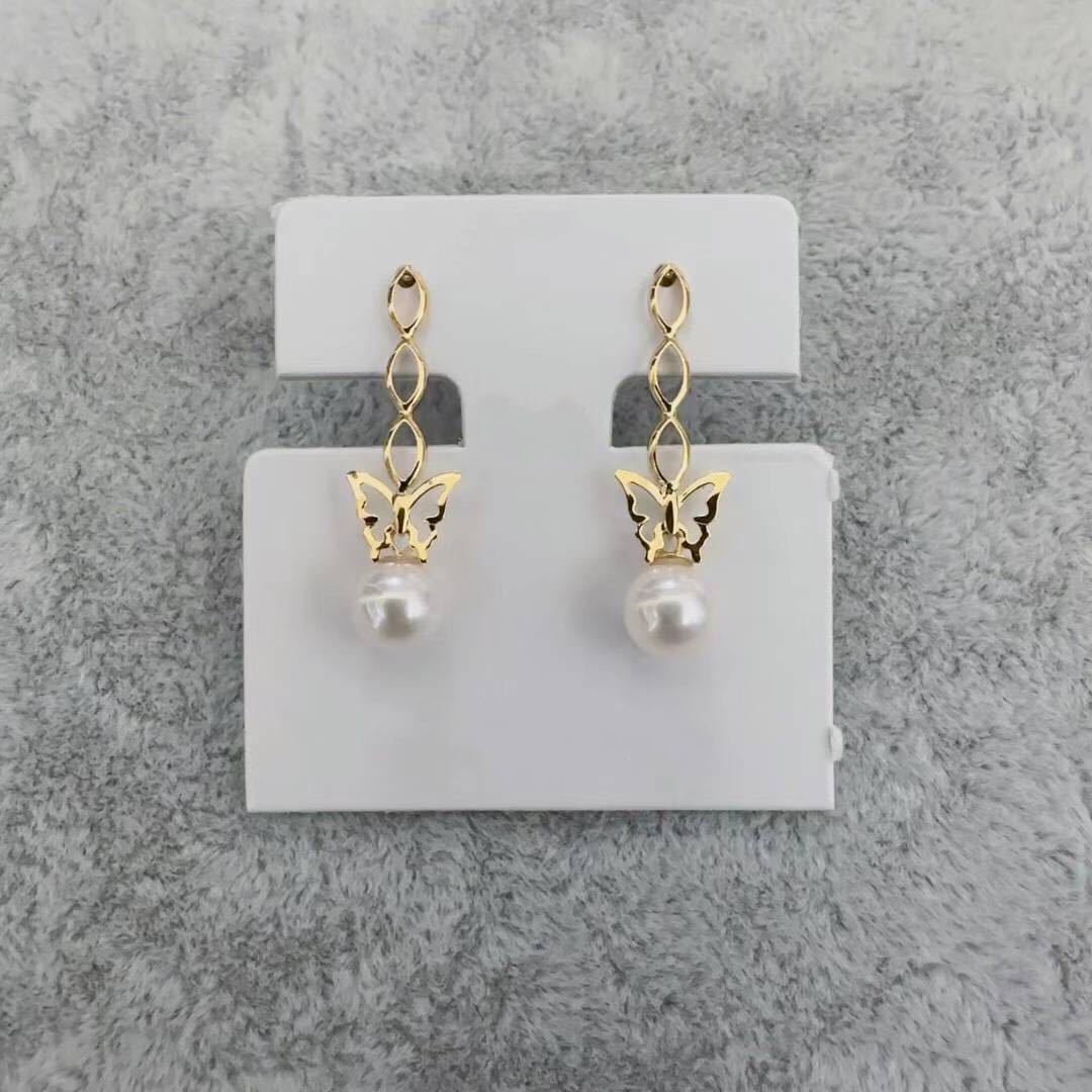 [新品]K18YGイエローゴールド金天然アコヤパール真珠蝶々ピアスキャッチ付き