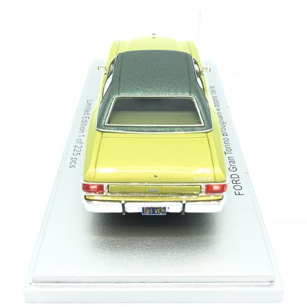 【中古】KESS 1/43 フォード グラン トリノ ブロアム 4ドア 1976 開封品 ライトグリーン FORD Gran Torino Brougham ケス_画像5