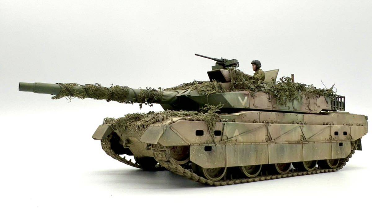 タミヤ 1/35 陸上自衛隊 10式戦車 塗装済み完成品 TYPE10tank 主力戦車 