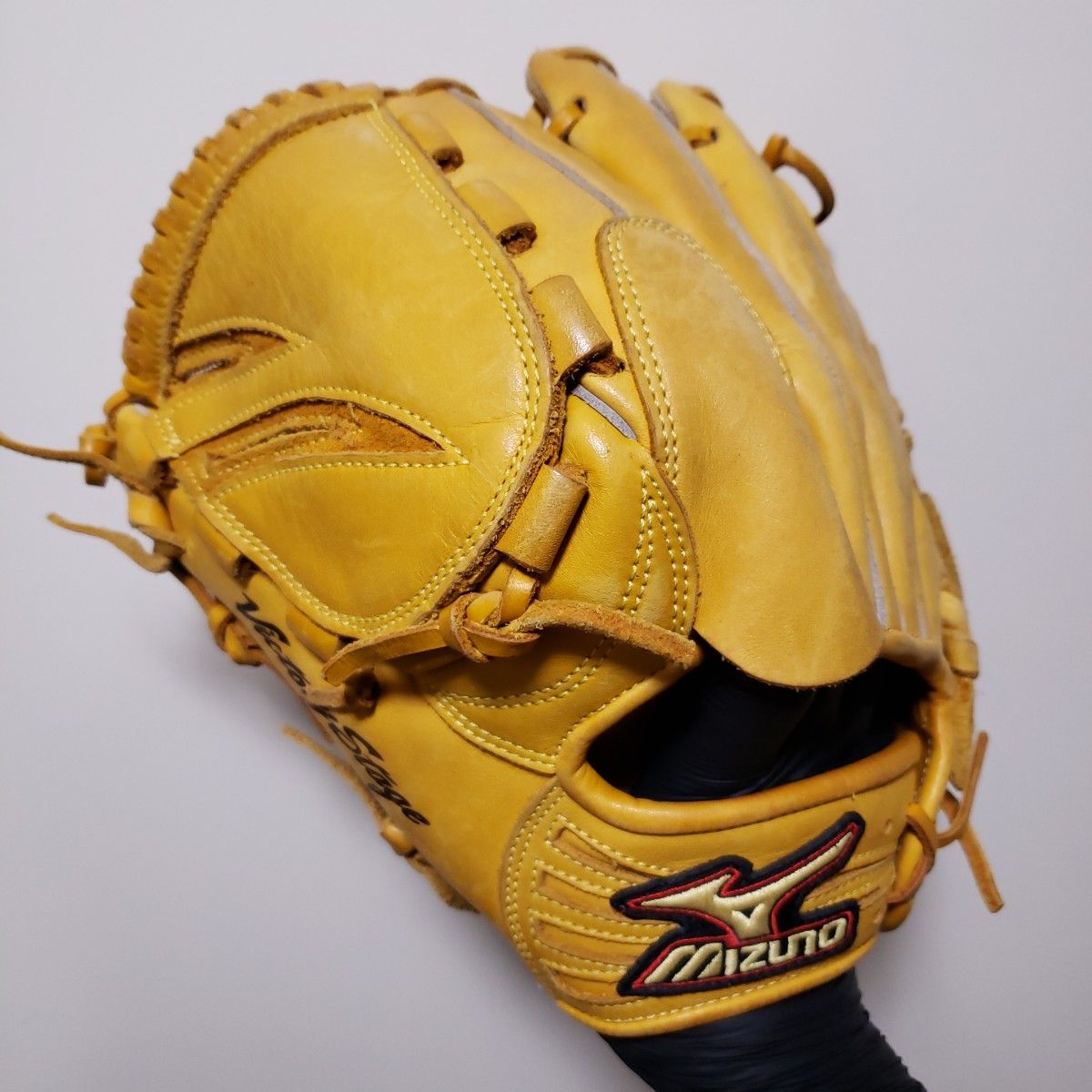 ミズノ 一般軟式 投手用グラブ MIZUNO 田中将大モデル 左投げ用 ミズノ 一般軟式 投手用グラブ MIZUNO 田中将大モデル 左投げ用
