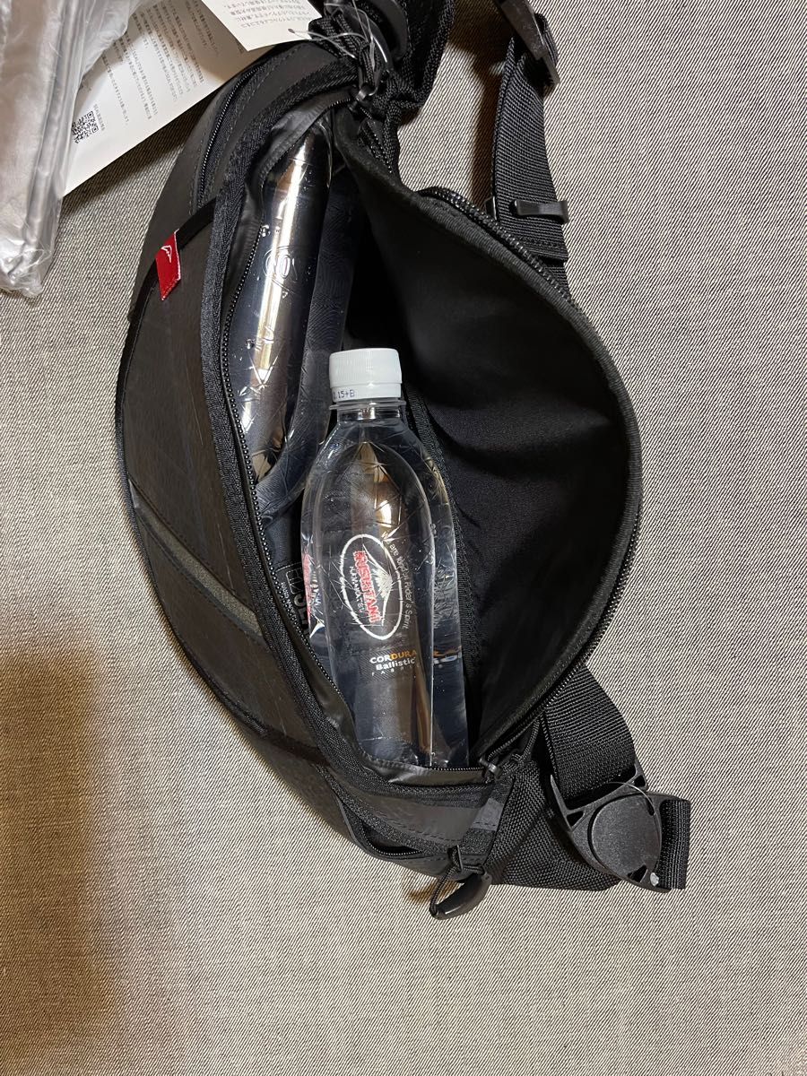 KUSHITANI X SEAL WAISTBAG クシタニ シール コラボ ダブルネーム