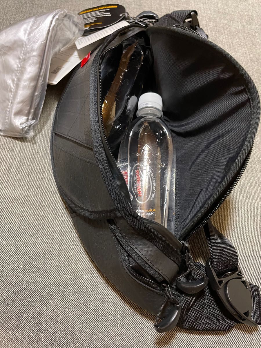 KUSHITANI X SEAL WAISTBAG クシタニ シール コラボ ダブルネーム