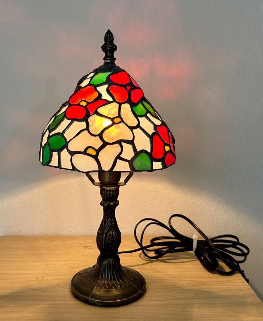 【NEW限定品】 (4105P) 収集家保管品 ステンドガラス レトロ ヴィンテージ ライトスタンド 照明 電気スタンド 照明 【NEW限定品】 (4105P) 収集家保管品 ステンドガラス レトロ ヴィンテージ ライトスタンド 照明 電気スタンド 照明