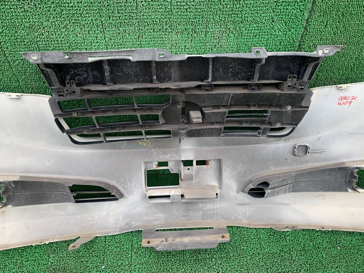 607 トヨタ QNC20 QNC21 ｂB 純正 バンパーパネル バンパーカバー フロント バンパー カラー: 白 W09_画像7