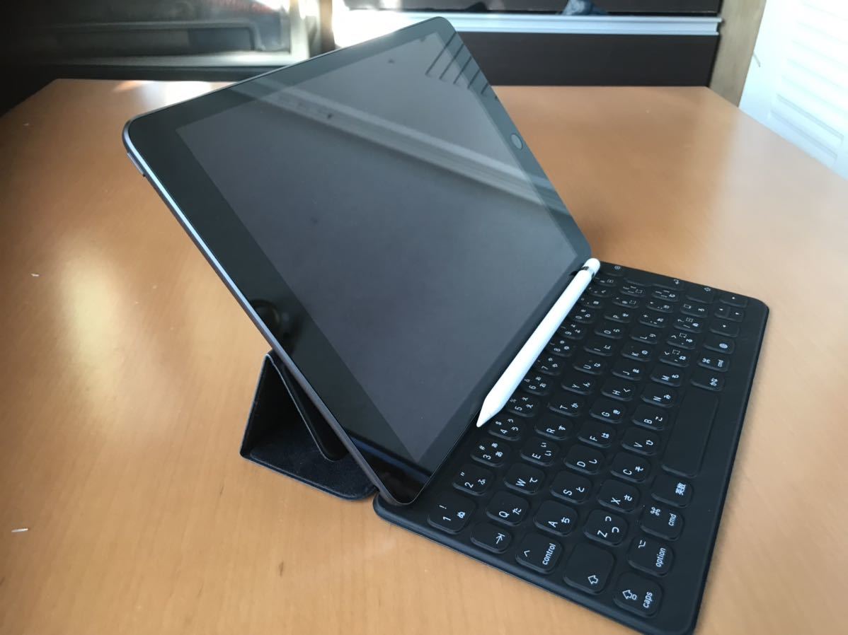 超激安 ipad Apple 10.2インチ (第1世代) Pencil Apple ＋ Keyboard