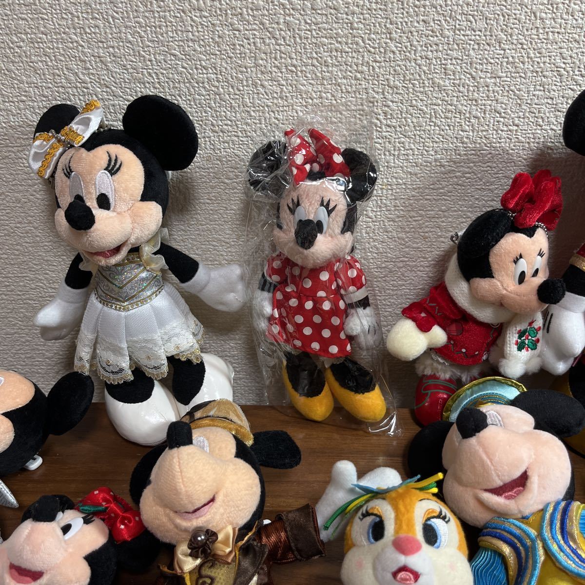 ディズニーミッキーミニーぬいぐるみバッジぬいばキーチェーン ディズニーミッキーミニーぬいぐるみバッジぬいばキーチェーン