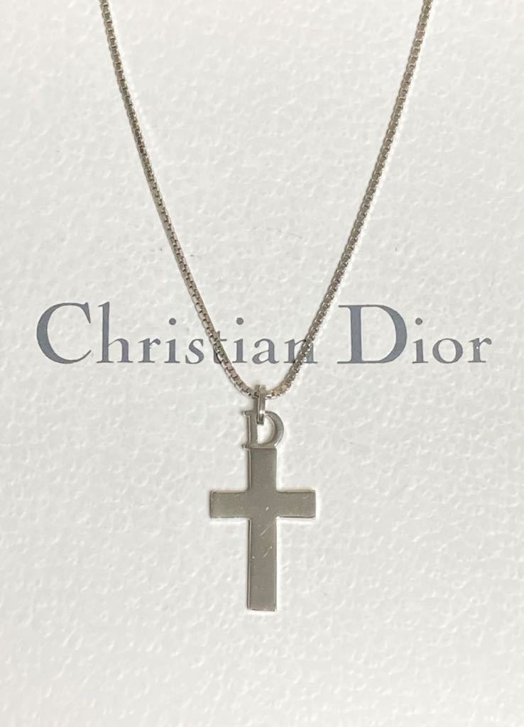 美品　クリスチャンディオール　D十字モチーフ　シルバーカラー　ネックレス