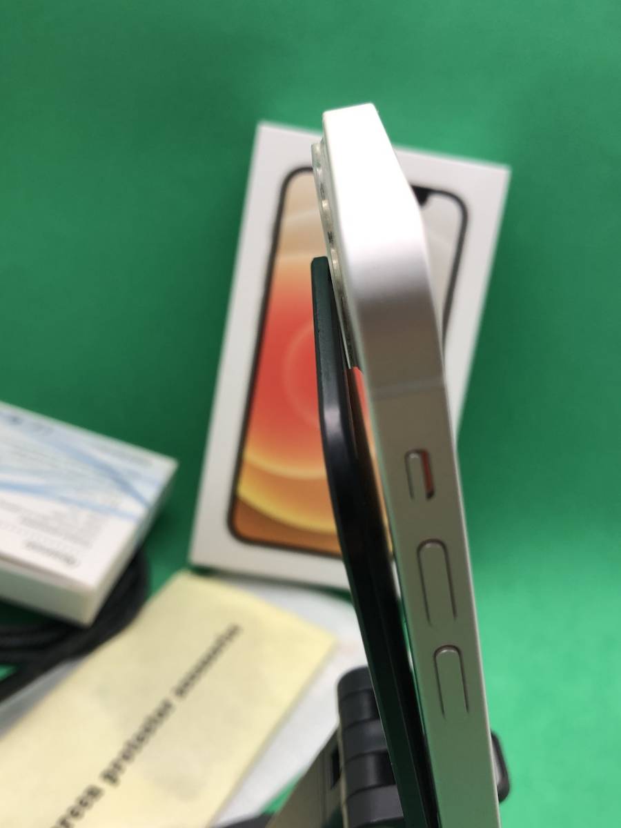 極美品 iPhone 12 mini 64GB Apple SIMフリー 格安SIM可 MGDY3TH 極美品 iPhone 12 mini 64GB Apple SIMフリー 格安SIM可 MGDY3TH