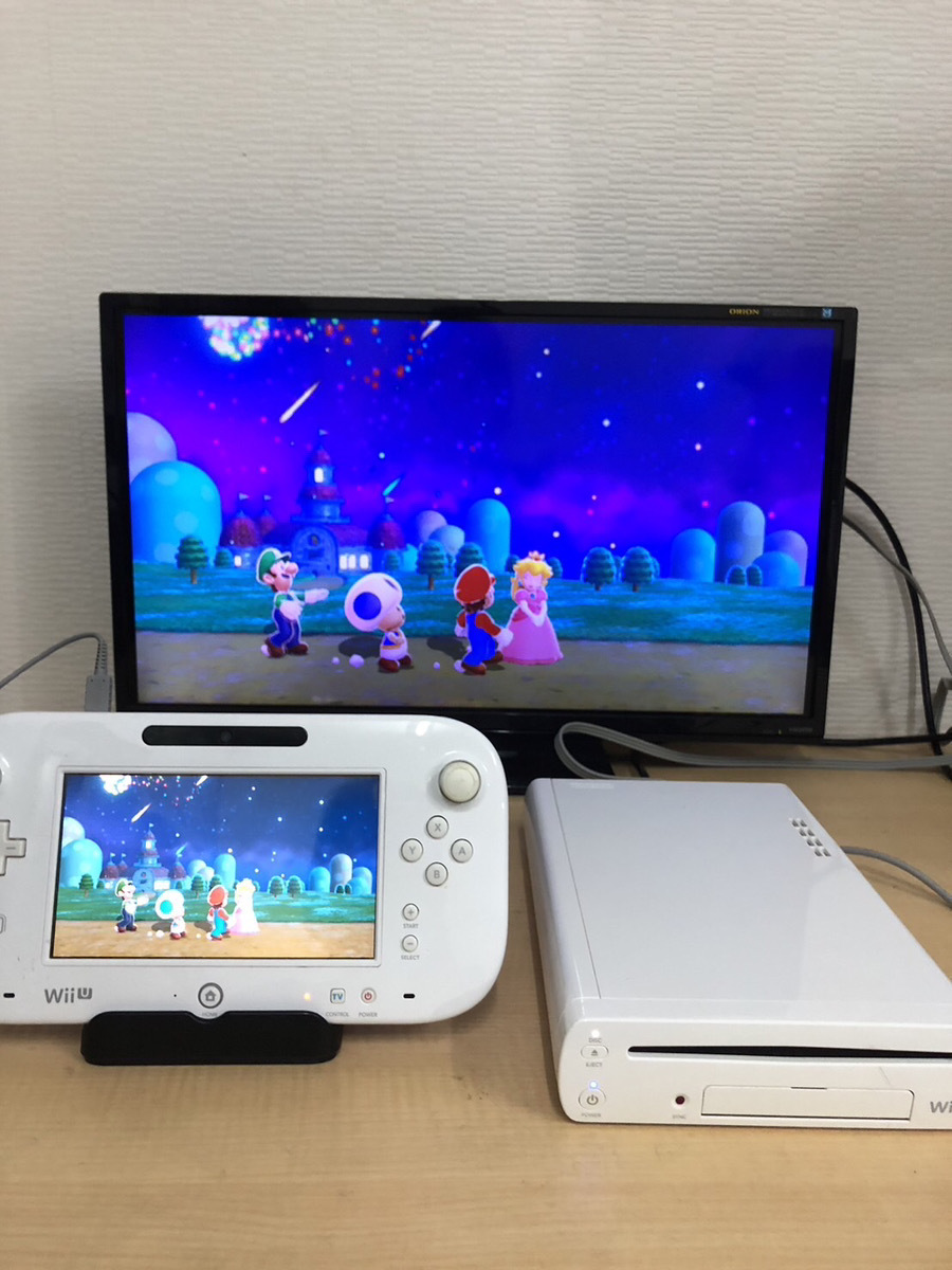 ☆任天堂/ニンテンドー Wii U 本体 WUP-101☆32GB/テレビゲーム/ゲーム