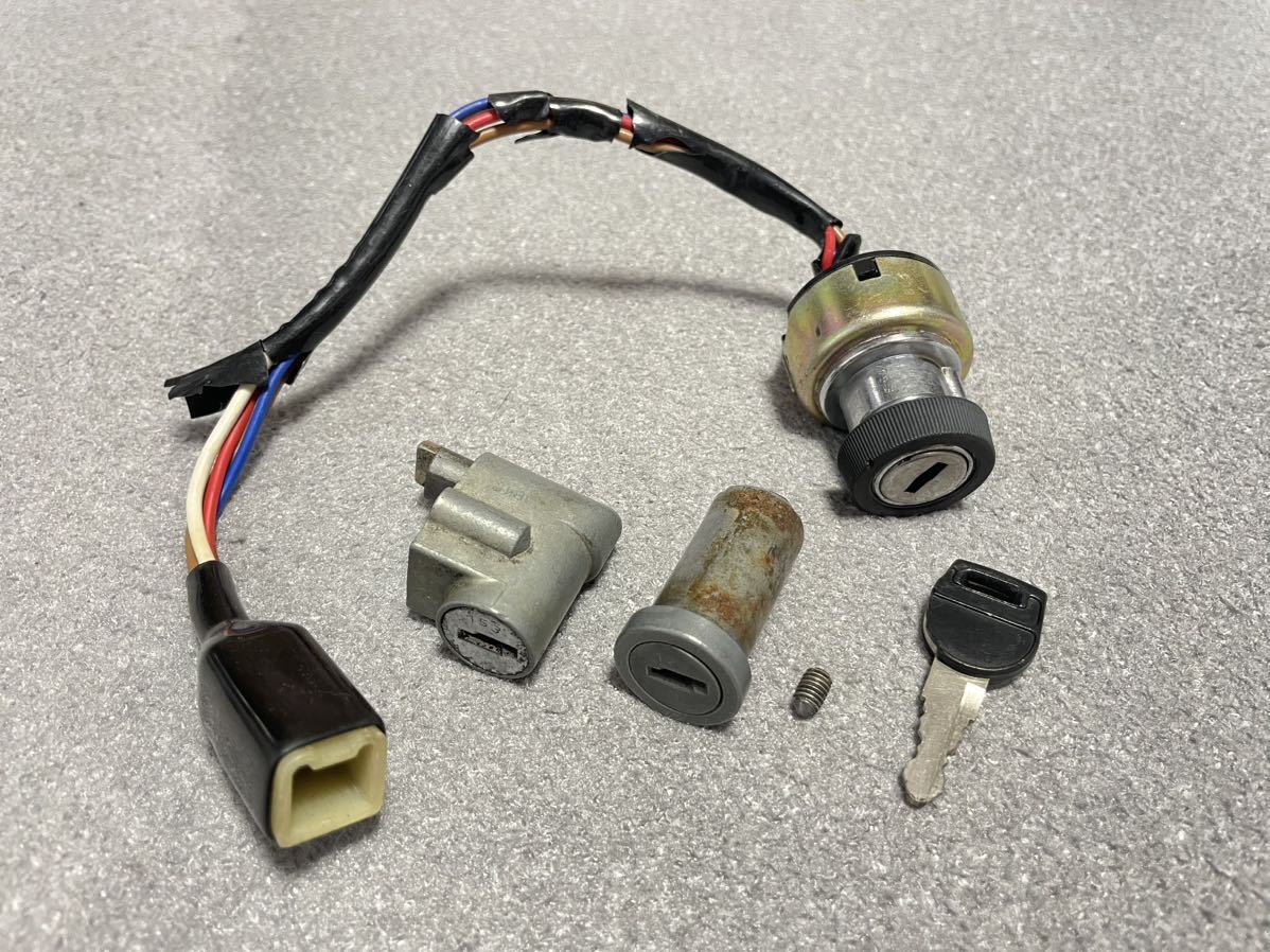 カワサキ Z1 Z2 純正キーセット No.753 当時物 希少 (検 カワサキ Z1 Z2 純正キーセット No.753 当時物 希少 (検