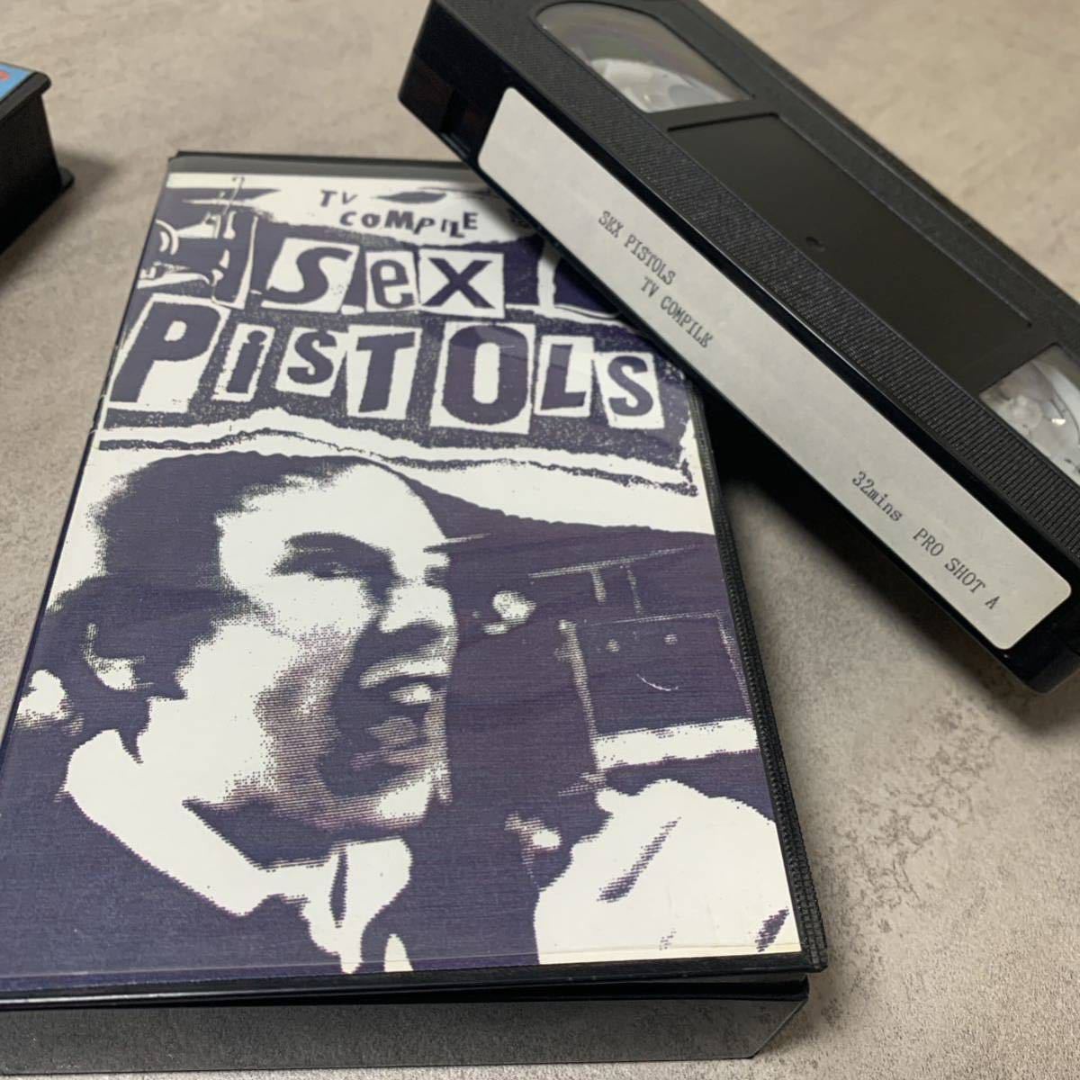 [ ultra rare ]SEX PISTOLS VHS video 2 pcs set sex piste ruz Johnny Rod nsido vi car s hole - key 