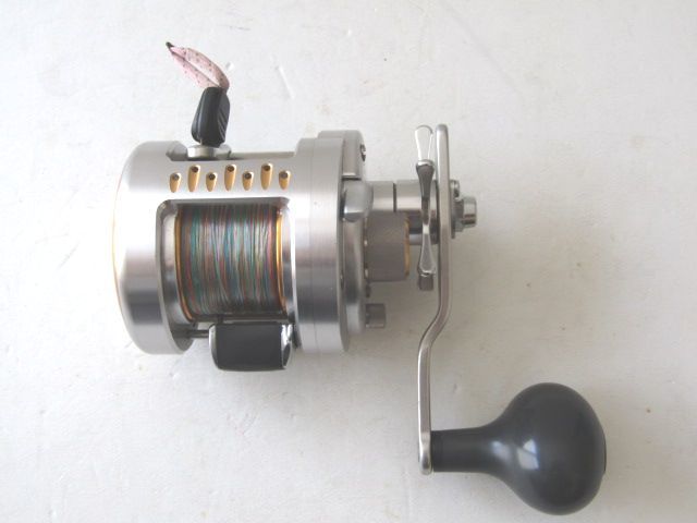 ☆SHIMANO/シマノカルカッタコンクエスト300 Type J-HG ベイトリール取
