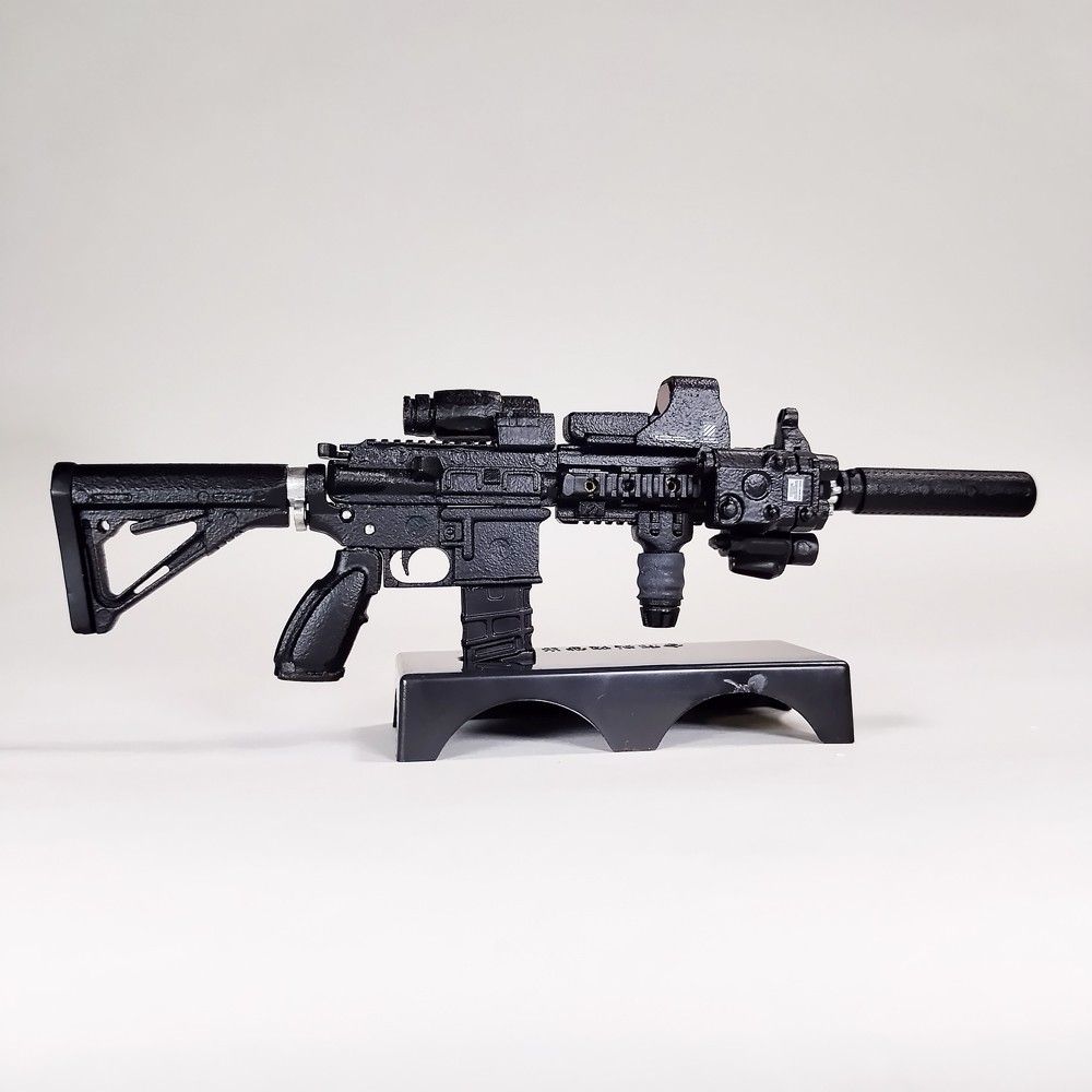 アサルトライフル　HK416 プラモデル　完成品　全塗装　ガンプラ　ガンダム　武器　アクションフィギュア　ミリタリー模型　