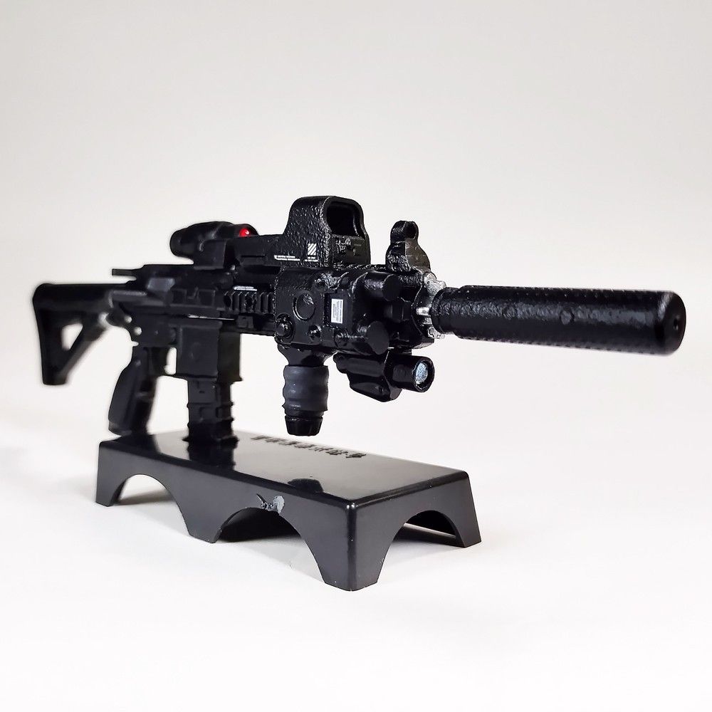 アサルトライフル　HK416 プラモデル　完成品　全塗装　ガンプラ　ガンダム　武器　アクションフィギュア　ミリタリー模型　