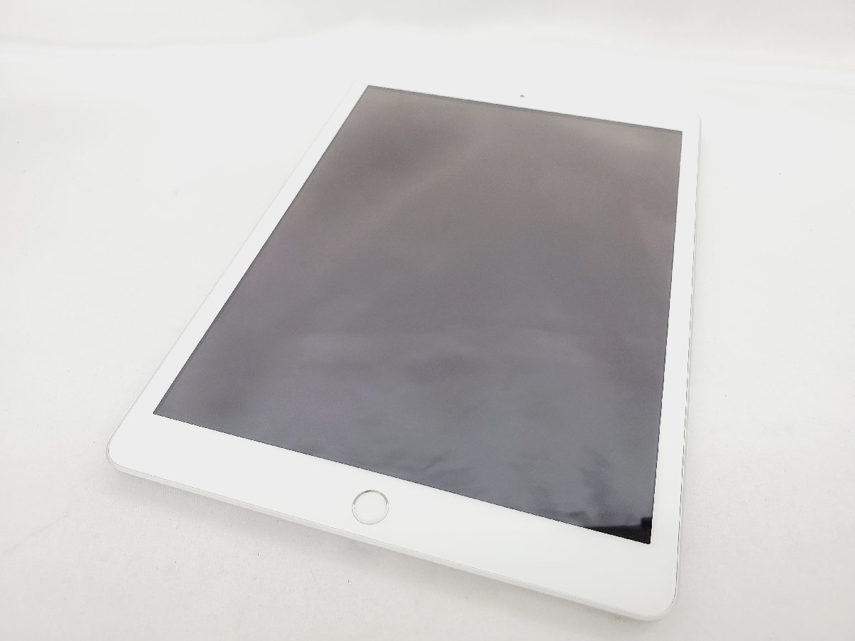 中古品】au by KDDI タブレット Apple iPad 第8世代 10.2インチ (2020
