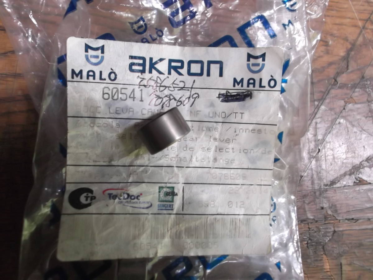 141 Panda shift linkage roller bearing AKRON 60541 7586521 7078609