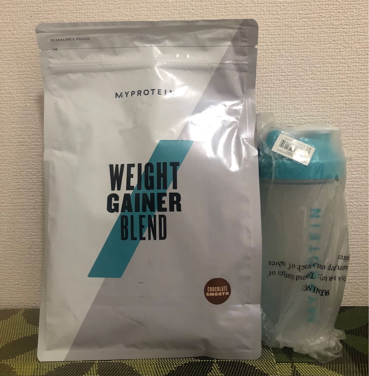 マイプロテイン 1kg チョコレートスムーズ 1シェイカー600ml|PayPayフリマ