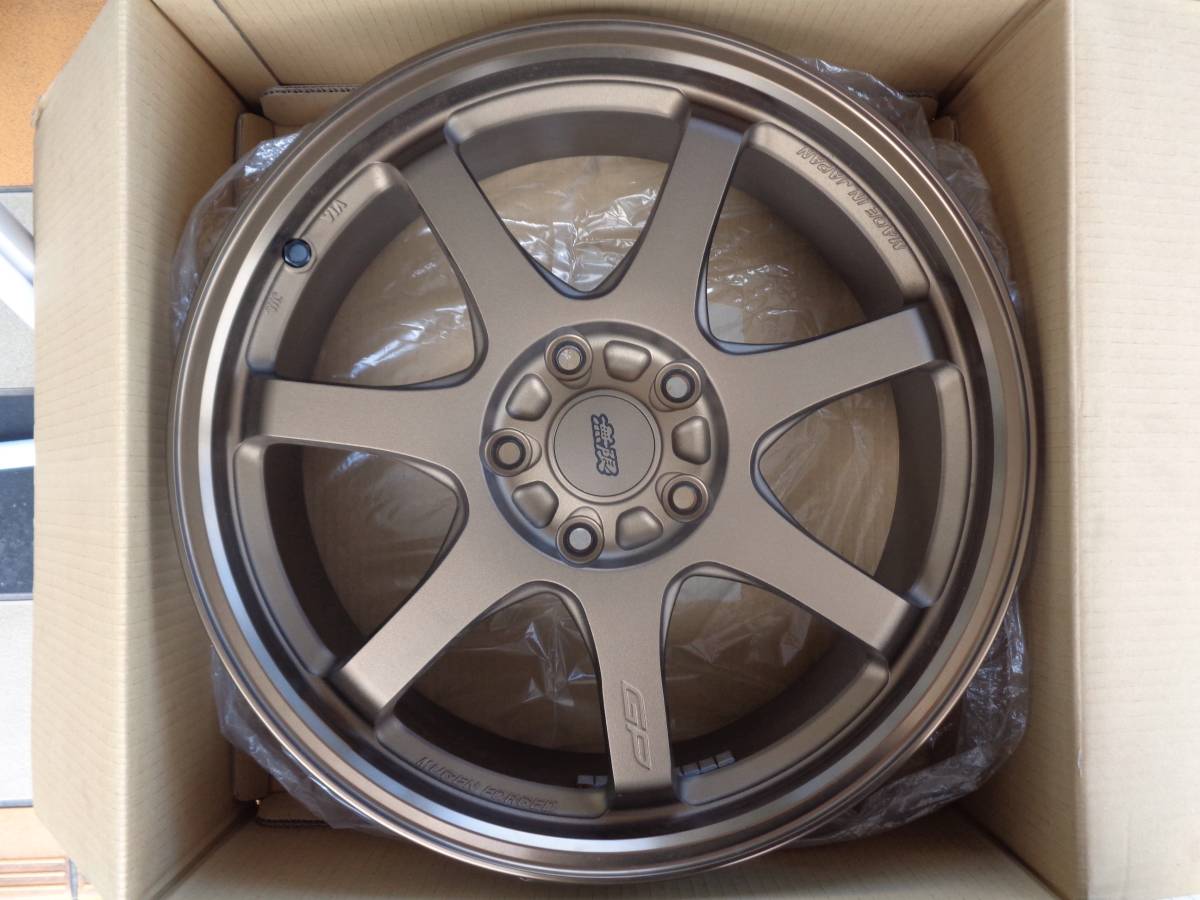 超美品!!無限 mugen GP ホイール 18×7.5J 5-114.3 +60 ブロンズ 18インチ 5穴 PCD 114.3 7.5J 60 BR 新品時箱入り発送　_画像4