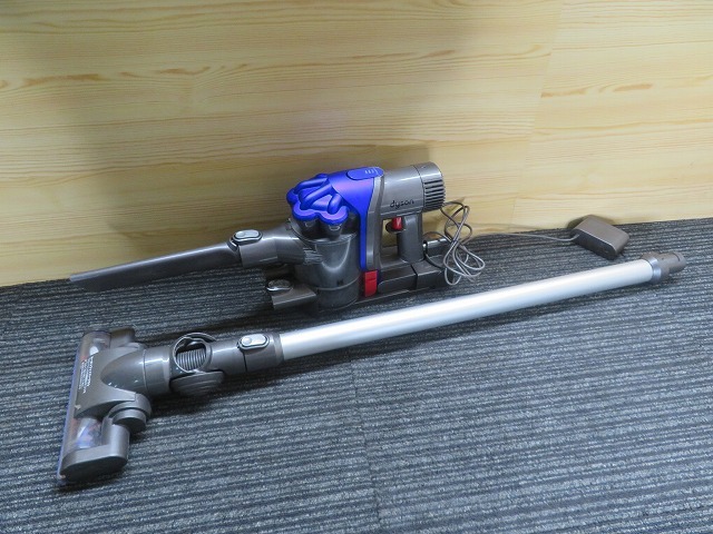 K☆dyson ダイソン DC35 サイクロン掃除機 コードレスクリーナー 充電