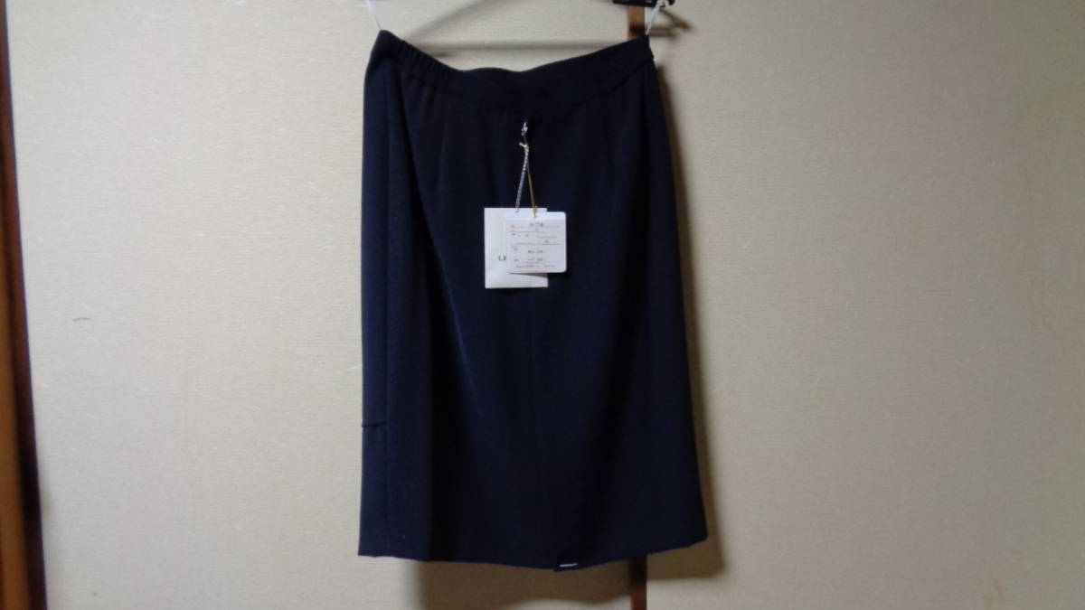 新品・タグ付き　LE　SENNE　W76　Wゴム付き　スカート　日本製_画像2