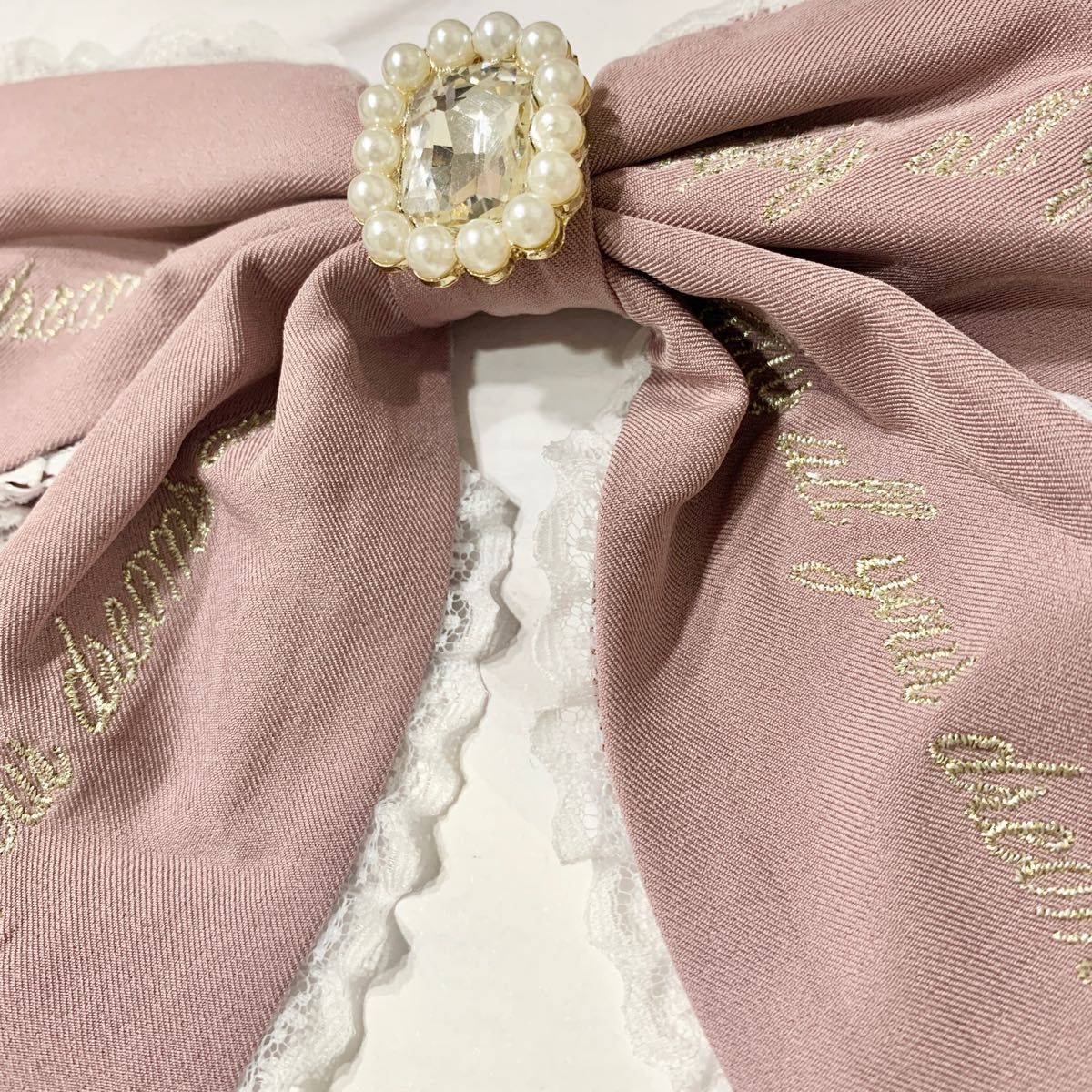 未使用 lizlisa 刺繍レースリボン 大きめ ブローチ ピンク 未使用 lizlisa 刺繍レースリボン 大きめ ブローチ ピンク