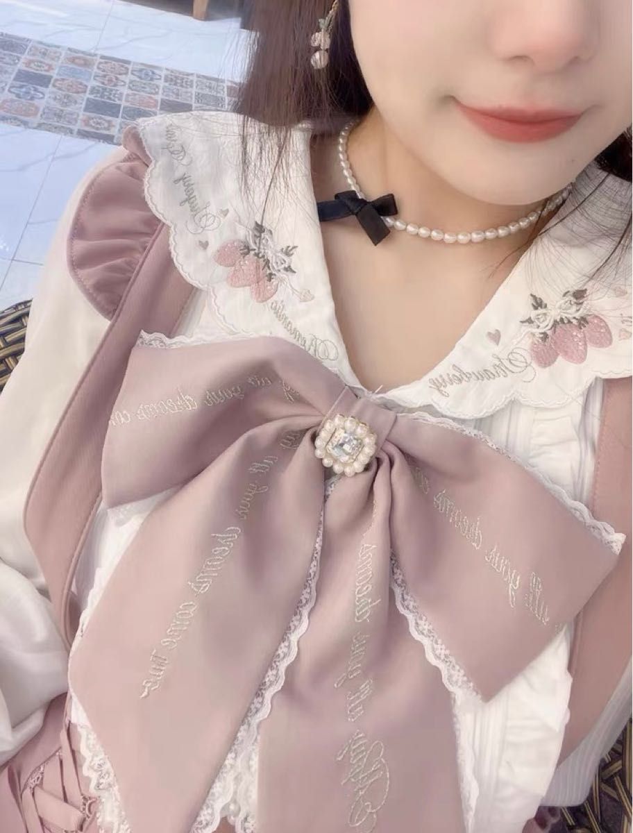 未使用 lizlisa 刺繍レースリボン 大きめ ブローチ ピンク 未使用 lizlisa 刺繍レースリボン 大きめ ブローチ ピンク