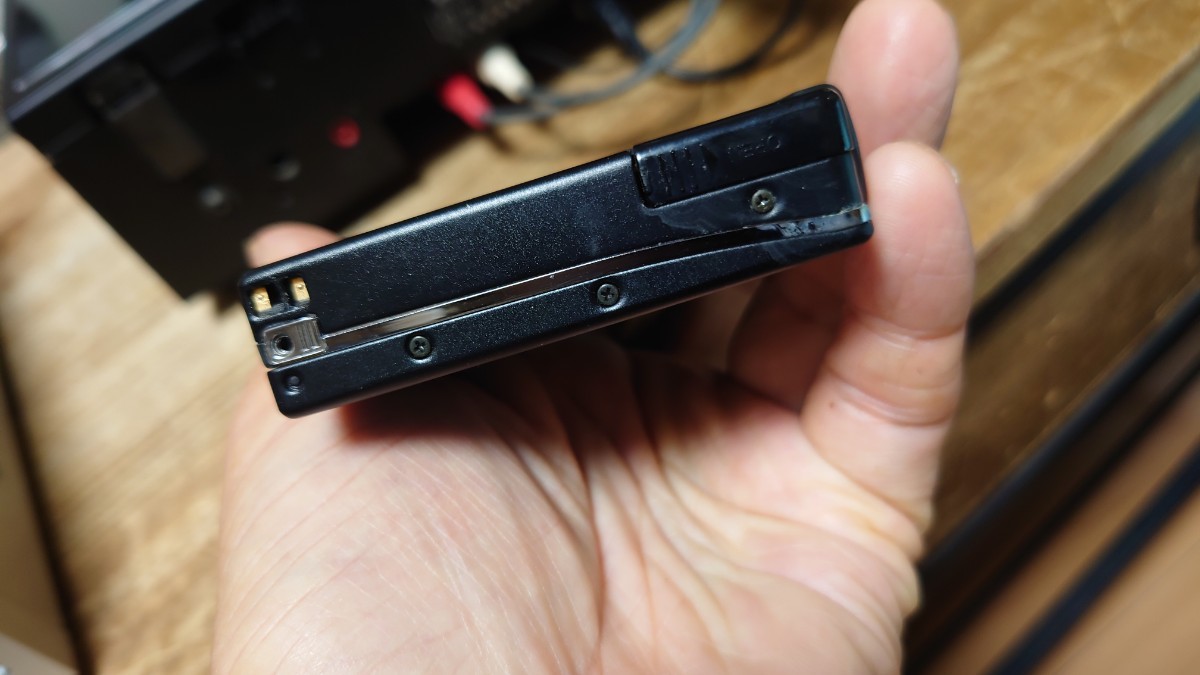 Panasonic RQ-S33 ポータブルカセットプレーヤー◆ジャンク品 単3電池ケース付_画像3