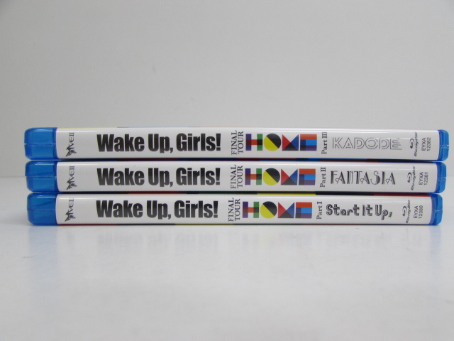 Wake Up，Girls！ FINAL TOUR－HOME－ PART I Start It Up, & PART II FANTASIA & PART III セット KADODE BLU-RAY ブルーレイ ⊥V4960_画像4