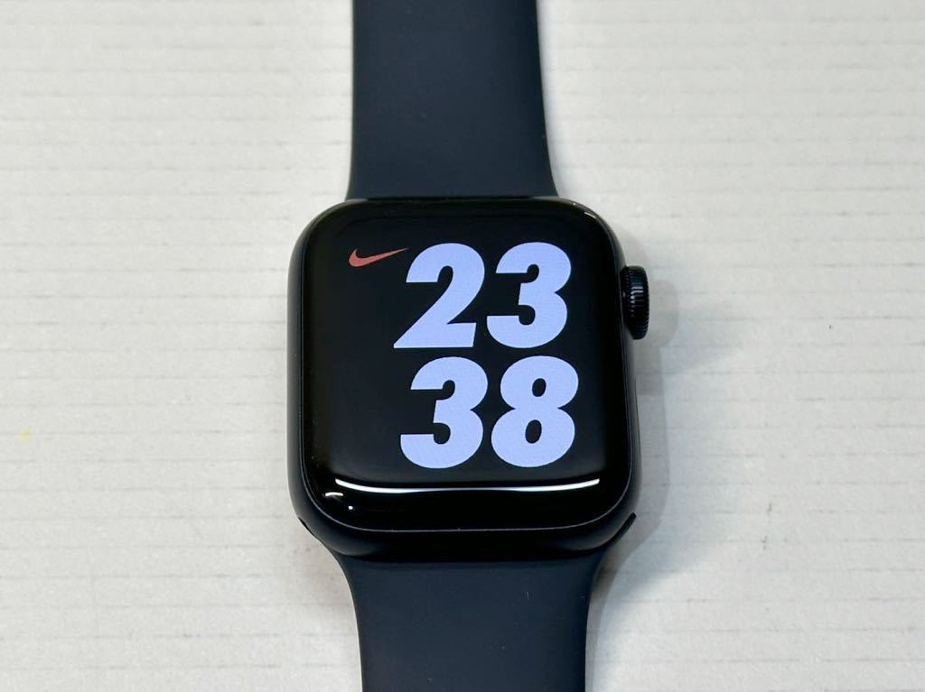 美品 Apple Watch SE 第二世代 40mm GPS ミッドナイト-